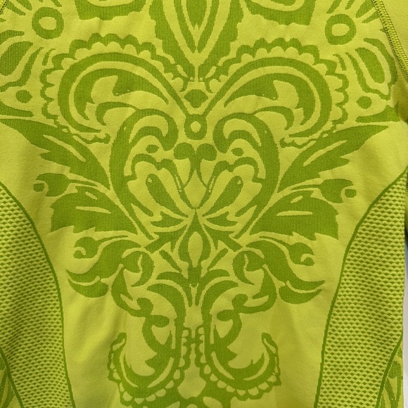 Athleta Compression top Size Small - Picture 2 of 8